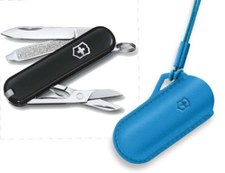 Scyzoryk Victorinox Classic SD, czarny w zestawie ze skórzanym etui 0.6223.3G2